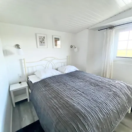 Isabella By Interhome Wervershoof
